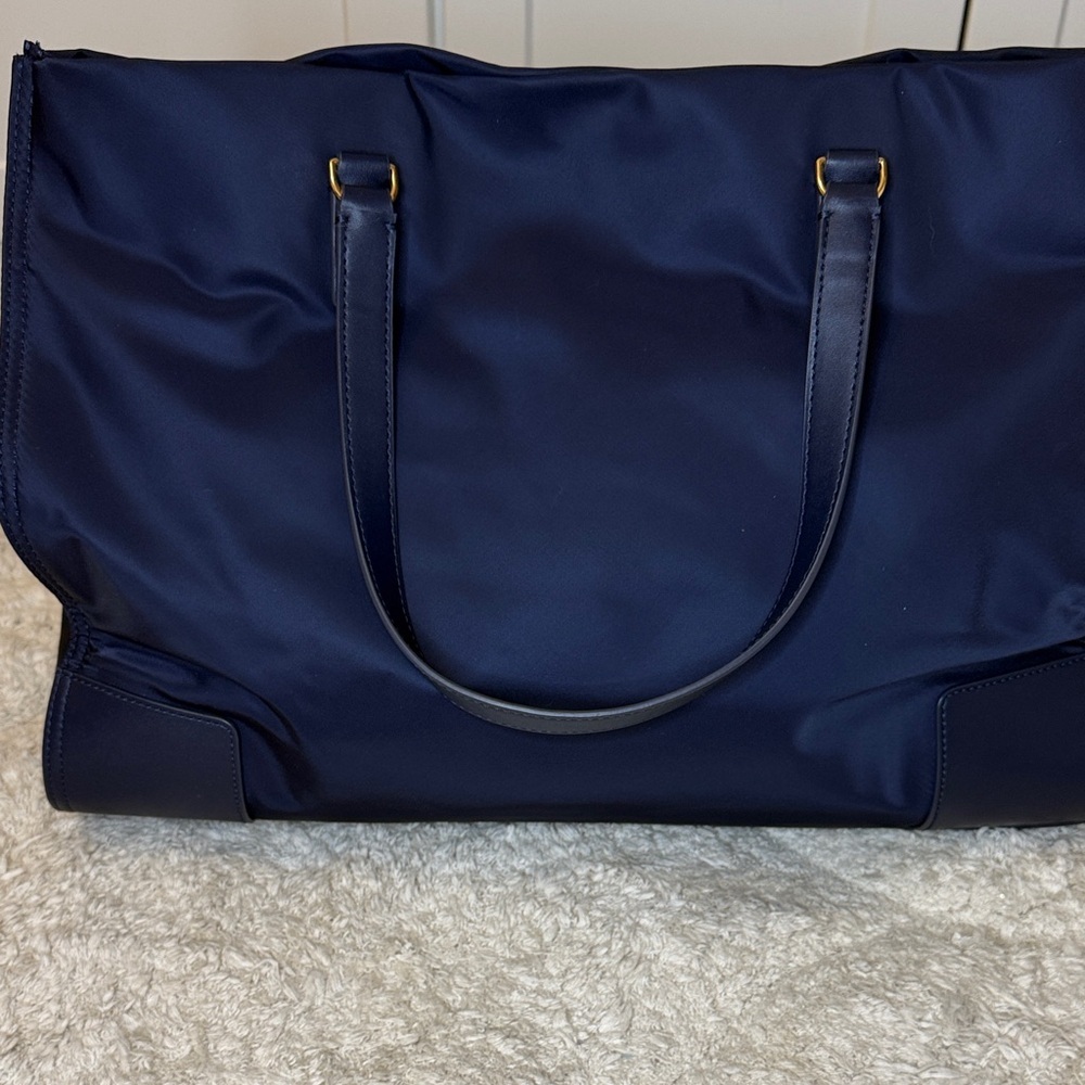 NWOT Tory Burch Midnight Blue Ella Nylon Tote - Picture 2 of 13
